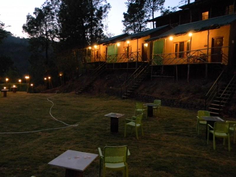The Mud House Resort Касаулі Екстер'єр фото