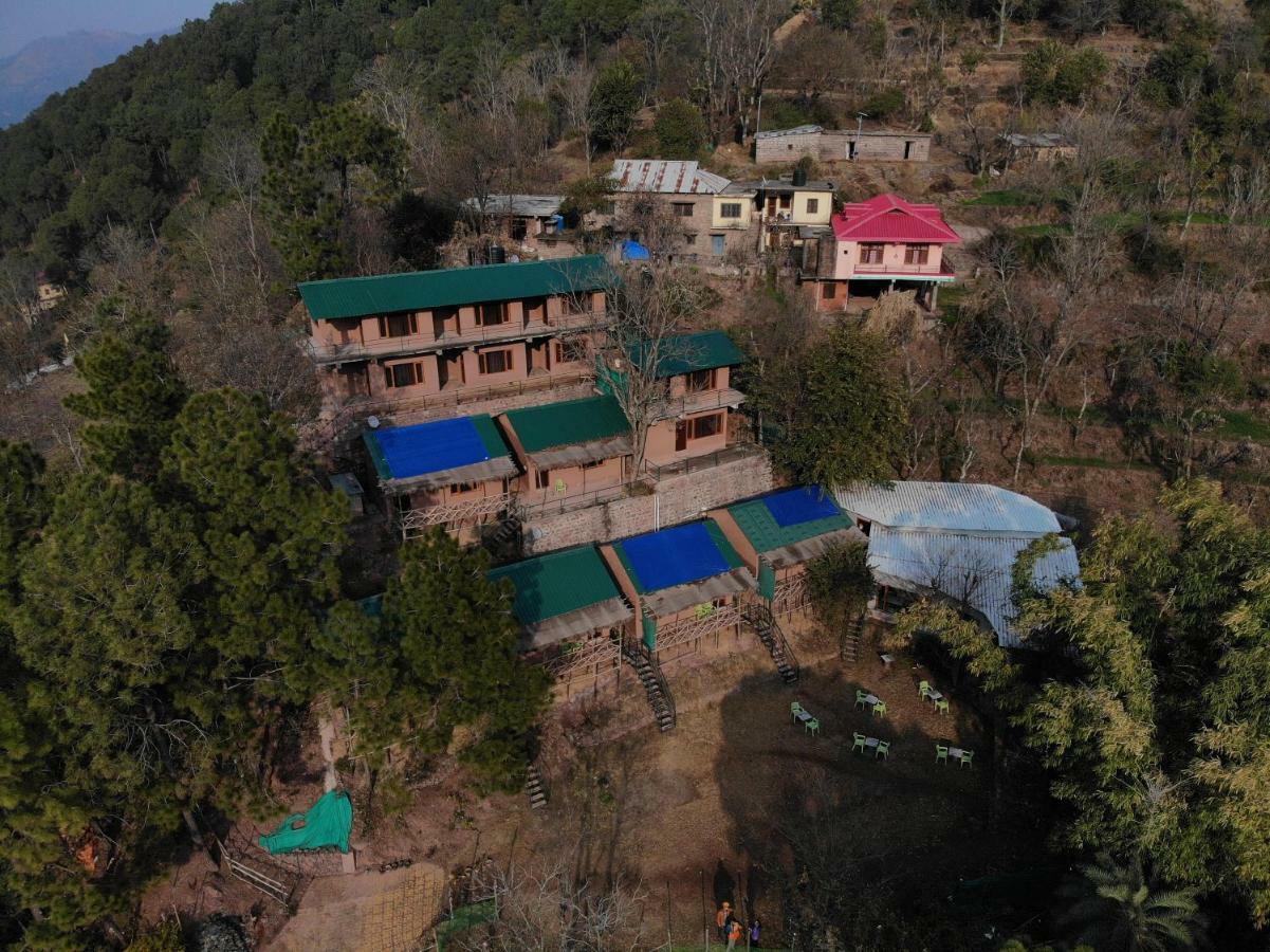 The Mud House Resort Касаулі Екстер'єр фото
